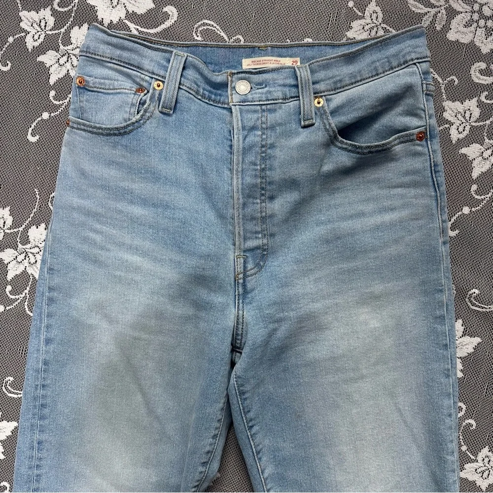 Levis Ribcage Straight Ankle Jeans in  Blue Sz 29 - Picture 3 of 13